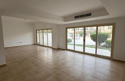 Townhouse - 4 Bedrooms - 3 Bathrooms for rent in The Townhouses at Al Hamra Village - Al Hamra Village - Ras Al Khaimah