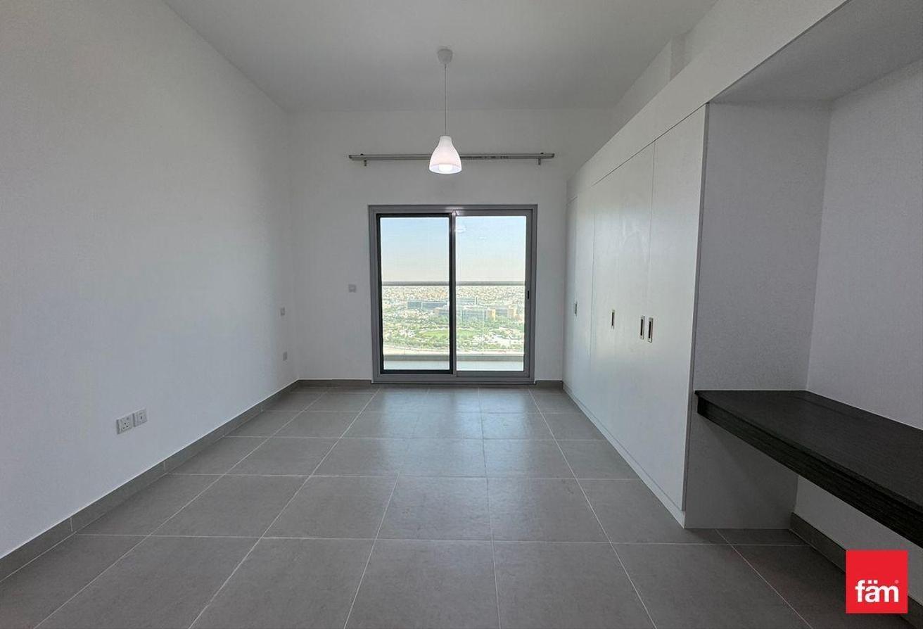 Burj Al Arab View | Pet Friendly | High Floor photo 2