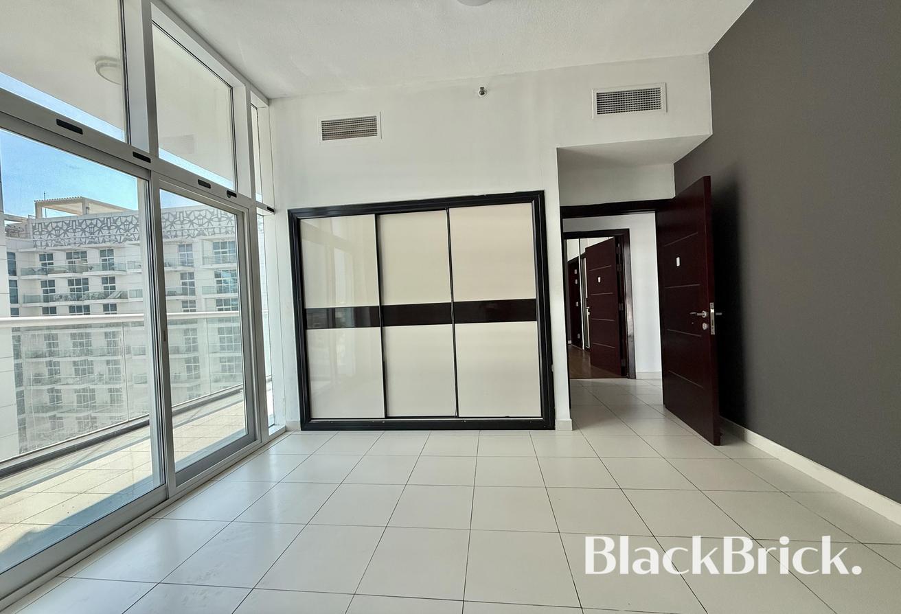 Open View | Bright open layout 3 BR | Unfurnished photo 10
