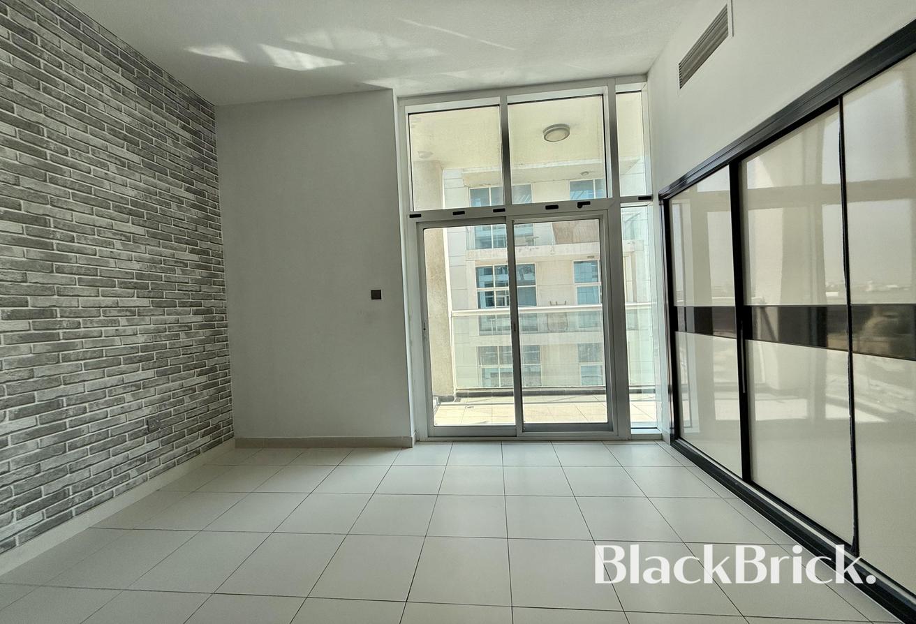 Open View | Bright open layout 3 BR | Unfurnished photo 9