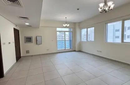 شقة - غرفة نوم - 2 حمامات للايجار في مساكن الورقاء 01 - الورقاء 1 - الورقاء - دبي