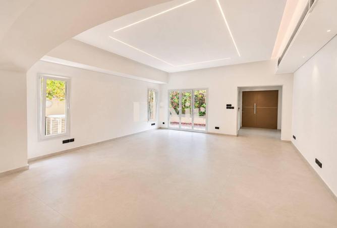 94437603 - Property Image 3