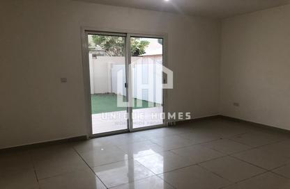 Townhouse - 2 - 3 for rent in Desert Style - Al Reef Villas - Al Reef - Abu Dhabi