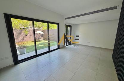 Townhouse - 2 - 4 for rent in Sarab 2 - Aljada - Sharjah