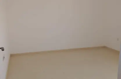 شقة - 2 غرف نوم - 2 حمامات للايجار في الجرف الصناعية 3 - الجرف الصناعية - عجمان