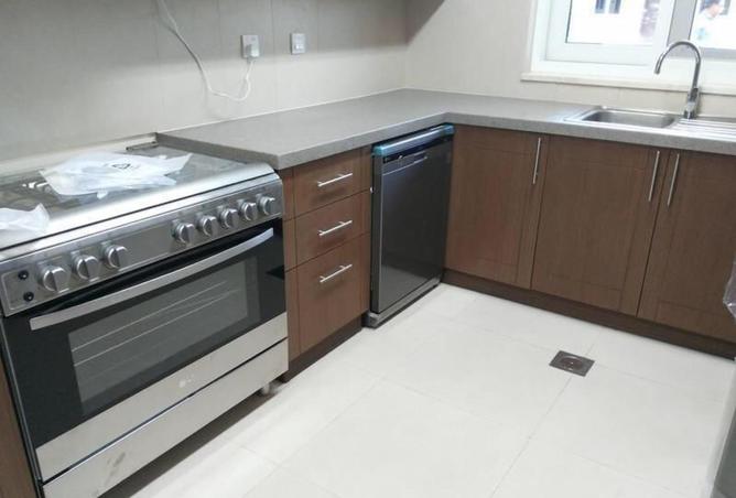 81924337 - Property Image 3