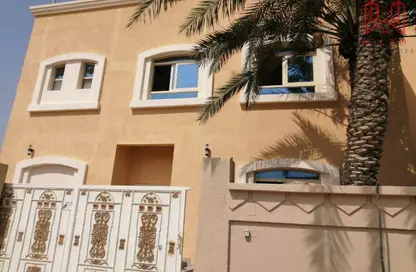 Villa - 4 Bedrooms - 5 Bathrooms for rent in Al Ghafia - Al Riqqa - Sharjah