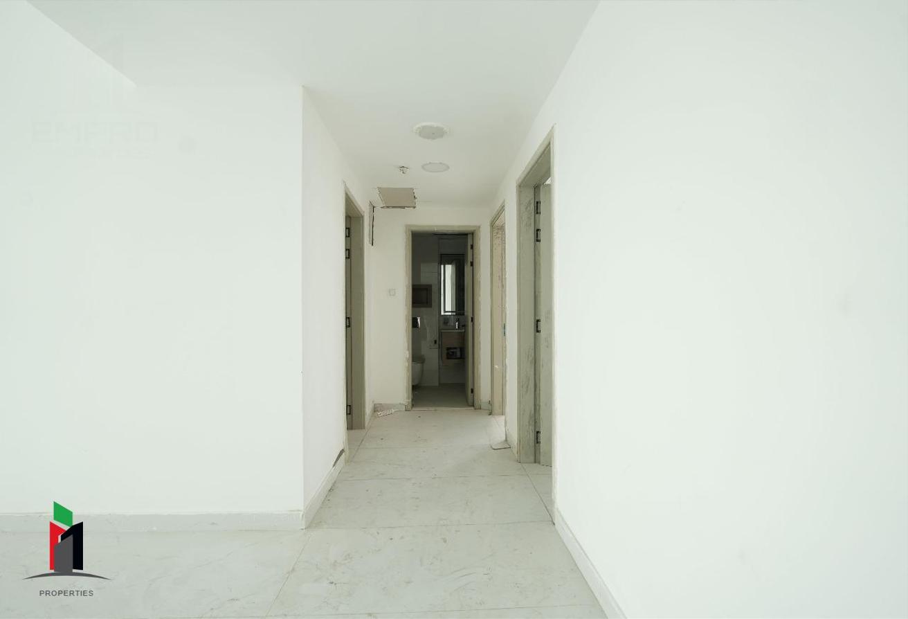Panoramic Lake View| Brand New | High Floor photo 8
