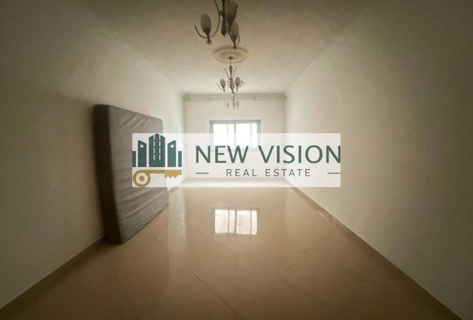 98704129 - Property Image 3