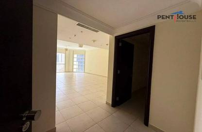 Apartment - 2 - 2 for rent in Lake Shore Tower - JLT Cluster Y - Jumeirah Lake Towers - Dubai Apartment - 2 - 2 for rent in Lake Shore Tower - JLT Cluster Y - Jumeirah Lake Towers - Dubai