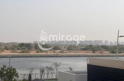 Apartment - Studio - 1 Bathroom for rent in Waters Edge - Yas Island - Abu Dhabi