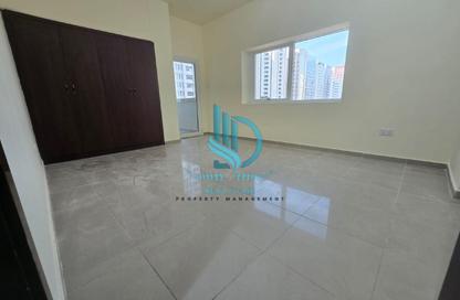 Apartment - 2 Bedrooms - 2 Bathrooms for rent in Al Falah Street - City Downtown - Abu Dhabi