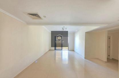 Apartment - 3 Bedrooms - 3 Bathrooms for rent in Muwaileh 29 Building - Muwaileh - Sharjah