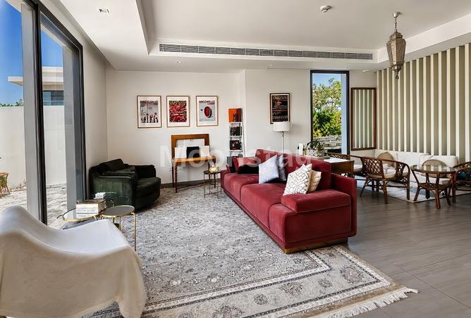 3-bed townhouse in The Cedars · Corner unit — photo 2