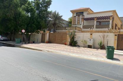 فيلا - 5 غرف نوم - 7 حمامات للبيع في 2 المويهات - المويهات - عجمان