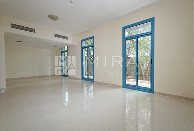 3-Bedroom Townhouse | Spacious | Middle Unit