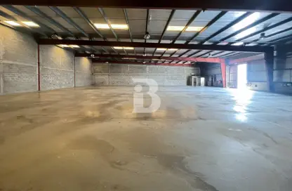 Warehouse - Studio for rent in Dubai Investment Park 1 (DIP 1) - Dubai Investment Park (DIP) - Dubai