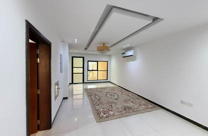 Villa - 4 - 5 for rent in Al Zaheya Gardens - Al Zahya - Ajman
