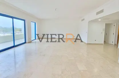Apartment - 3 Bedrooms - 4 Bathrooms for rent in Cornich Al Khalidiya - Al Khalidiya - Abu Dhabi