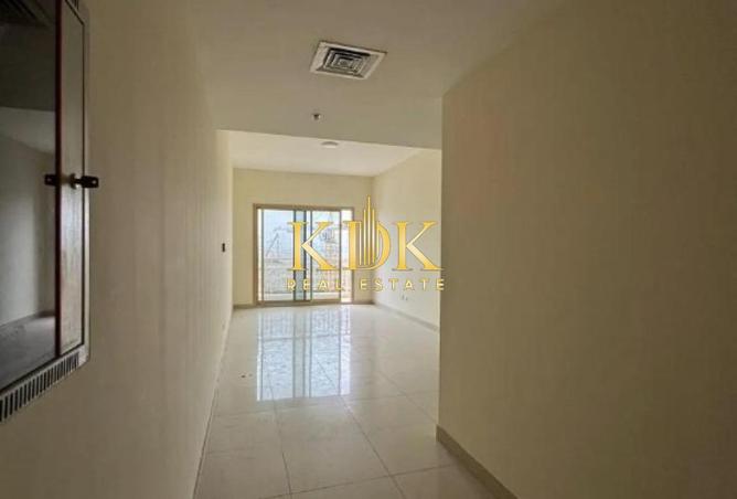 70671205 - Property Image 3