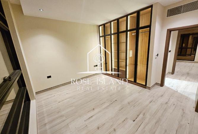 4-bed villa in Lea — photo 2