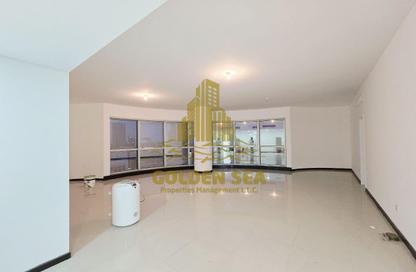 Apartment - 4 Bedrooms - 5 Bathrooms for rent in Corniche Road - Abu Dhabi