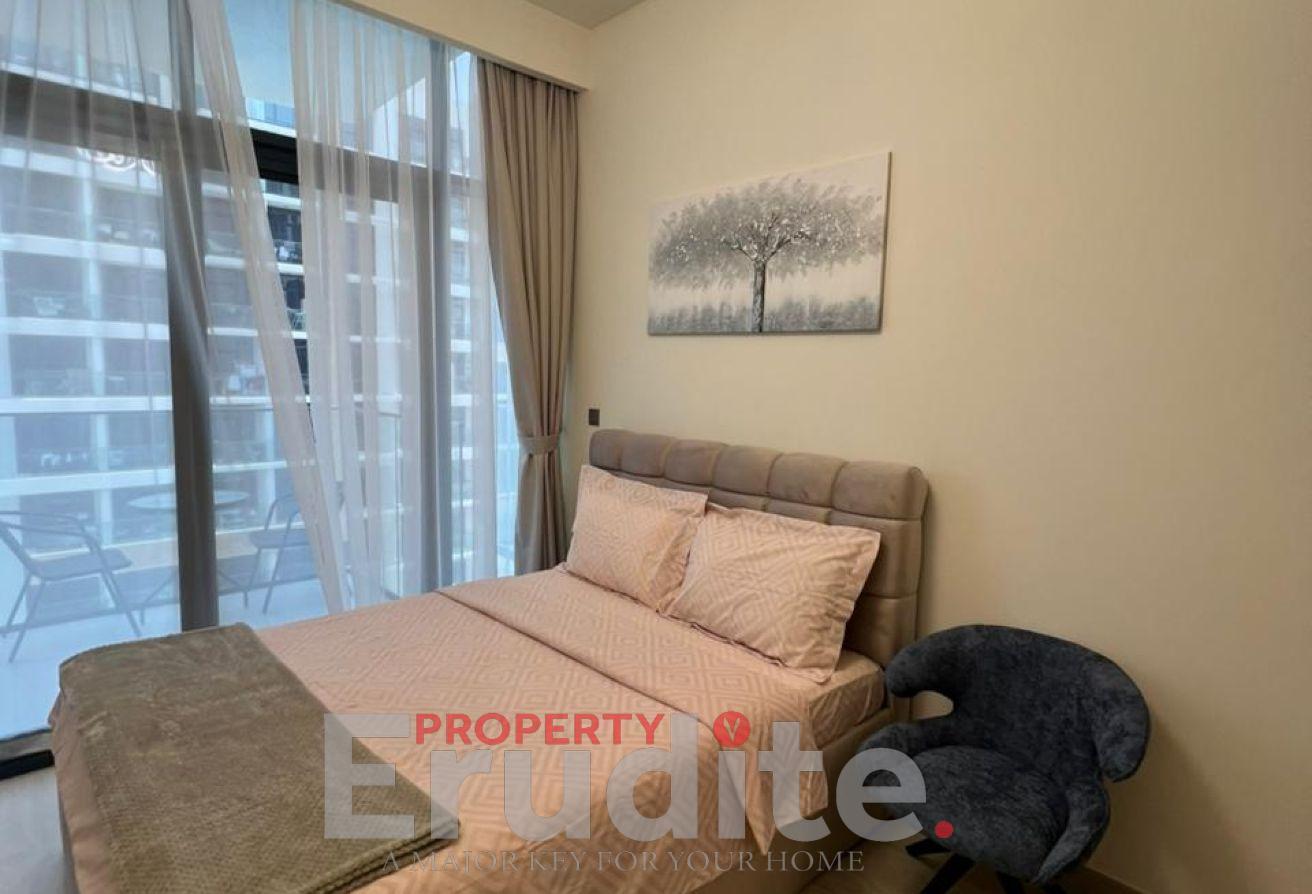 Furnished - Spacious - Vacant photo 4