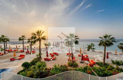 Apartment - Studio - 1 Bathroom for sale in St. Tropez Hotel - Cote D'Azur Hotel - The Heart of Europe - The World Islands - Dubai Apartment - Studio - 1 Bathroom for sale in St. Tropez Hotel - Cote D'Azur Hotel - The Heart of Europe - The World Islands - Dubai