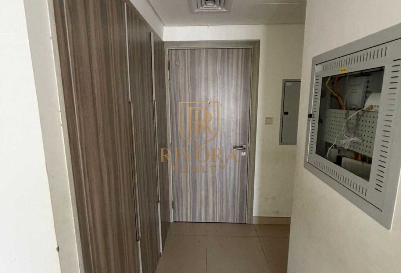 1 BHK I CLOSE TO METRO I PRIME LOCATION photo 9