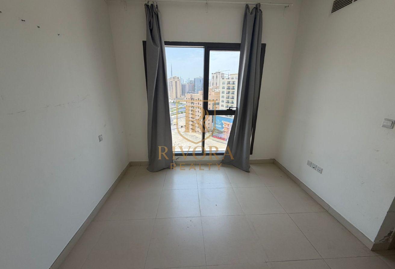 1 BHK I CLOSE TO METRO I PRIME LOCATION photo 7