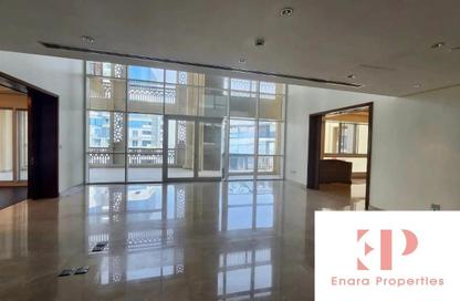 Duplex - 4 Bedrooms - 6 Bathrooms for rent in Marina Residences 1 - Marina Residences - Palm Jumeirah - Dubai