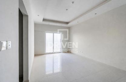 Apartment - 2 - 2 for sale in Hera Tower - Dubai Sports City - Dubai