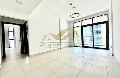 Apartment - 1 Bedroom - 2 Bathrooms for rent in Jumeirah Garden City - Al Satwa - Dubai