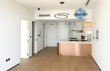 شقة - غرفة نوم - 1 حمام للايجار في مساكن الارتفاع - منطقة 16 - قرية جميرا الدائرية - دبي