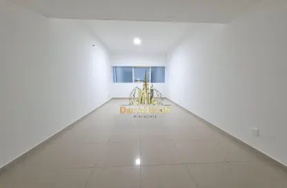 شقة - 1 حمام للايجار في مساكن النهضة - النهدة - الشارقة