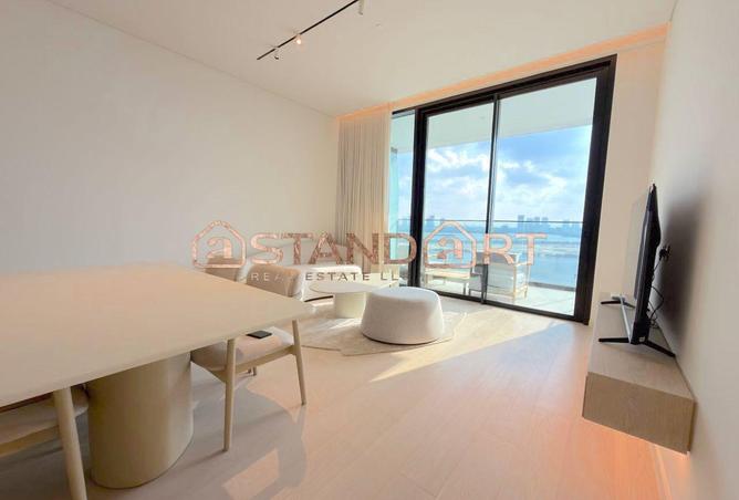 Brand New | Burj and Water view | Fully Furnished — photo 3