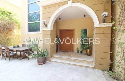 Villa - 4 Bedrooms - 6 Bathrooms for rent in Legacy Nova Villas - District 9 - Jumeirah Park - Dubai