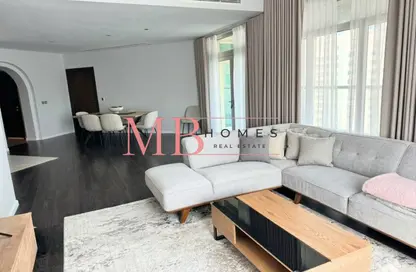 Apartment - 3 Bedrooms - 4 Bathrooms for rent in Al Tamr - Shoreline Apartments - Palm Jumeirah - Dubai
