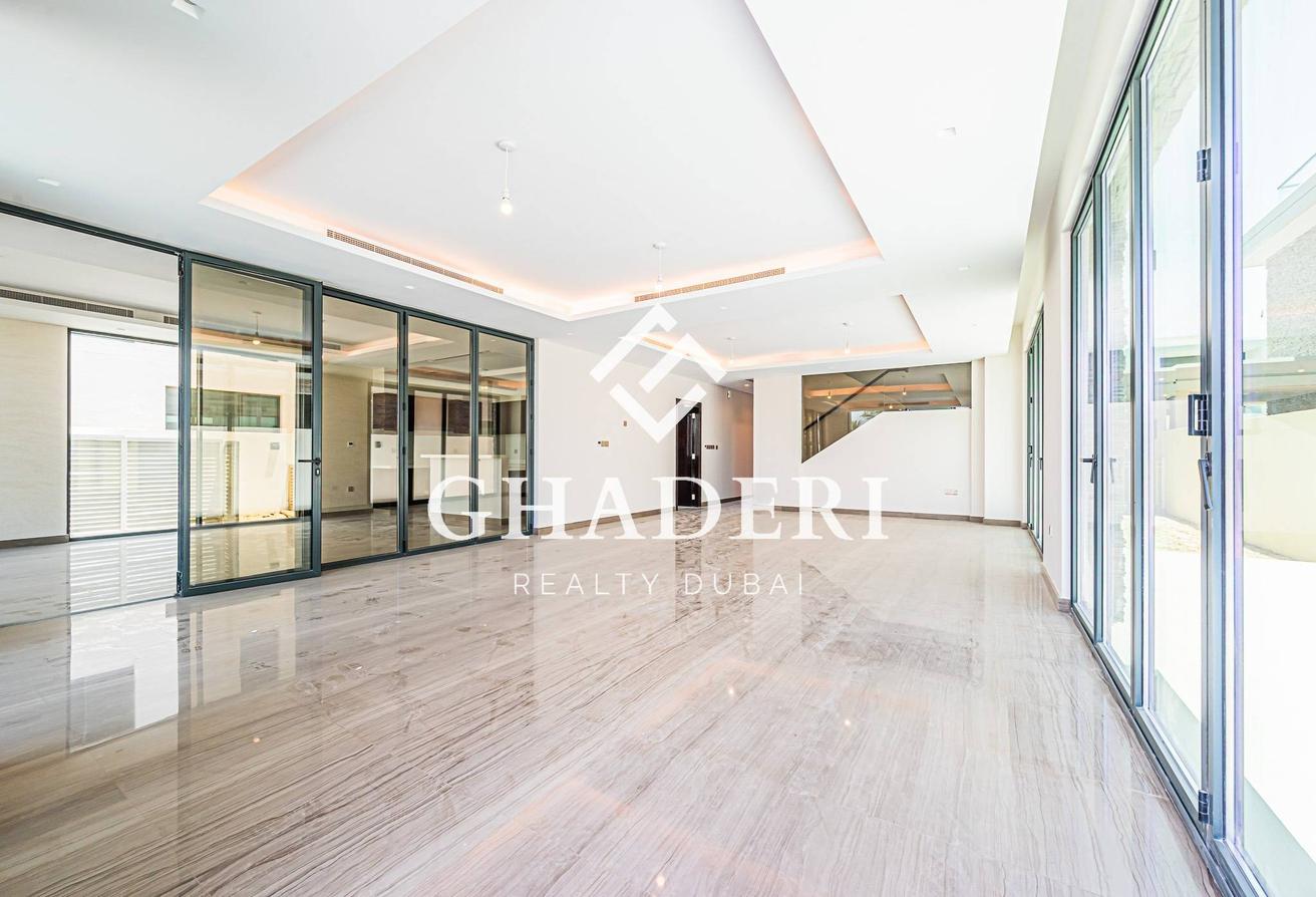 New Super Large Villa | Golf View | Viewing Today photo 6