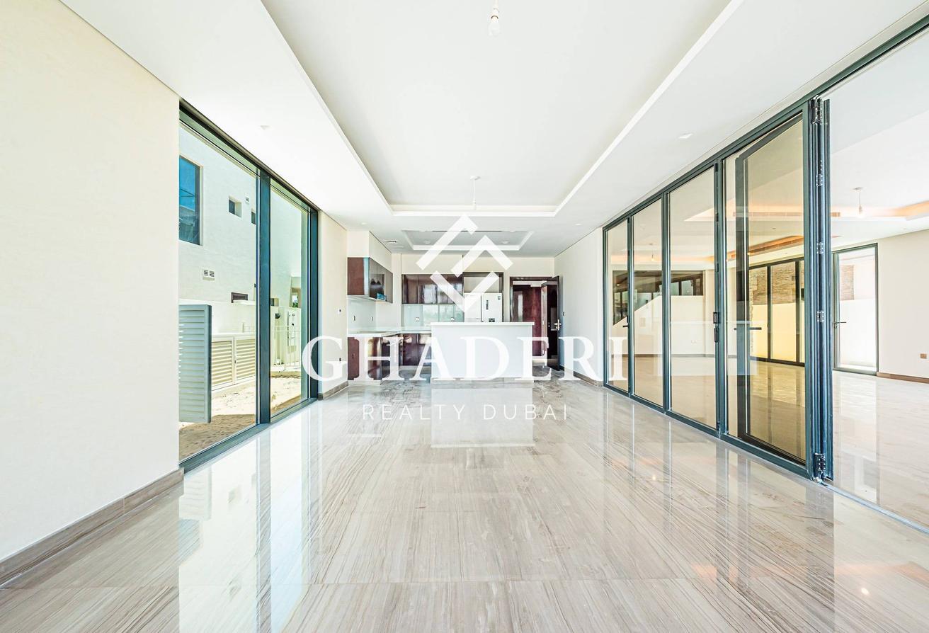 New Super Large Villa | Golf View | Viewing Today photo 8
