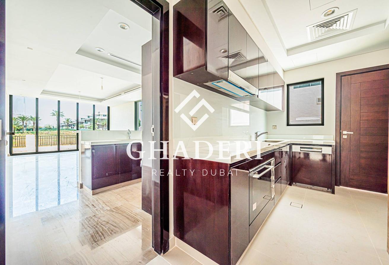 New Super Large Villa | Golf View | Viewing Today photo 10