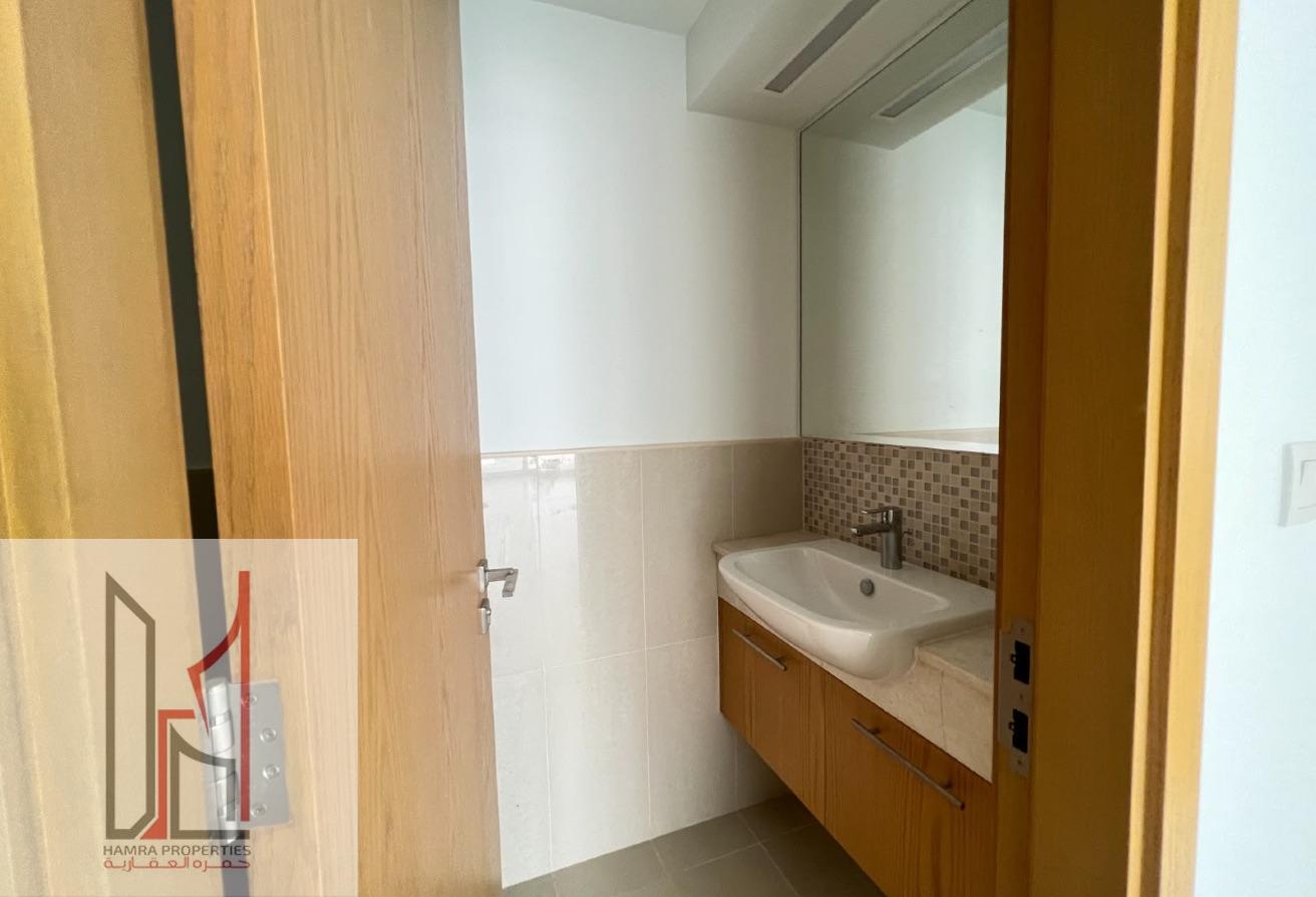 1BR Vacant | Flexible Payment | Prime Location photo 11