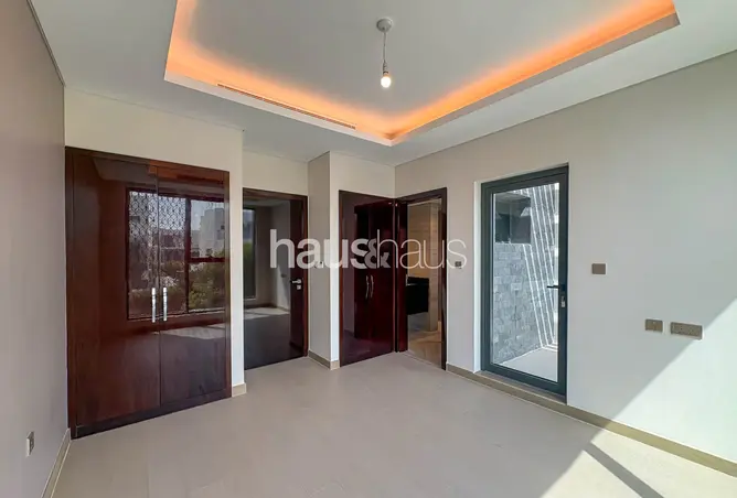 136071877 - Property Image 2
