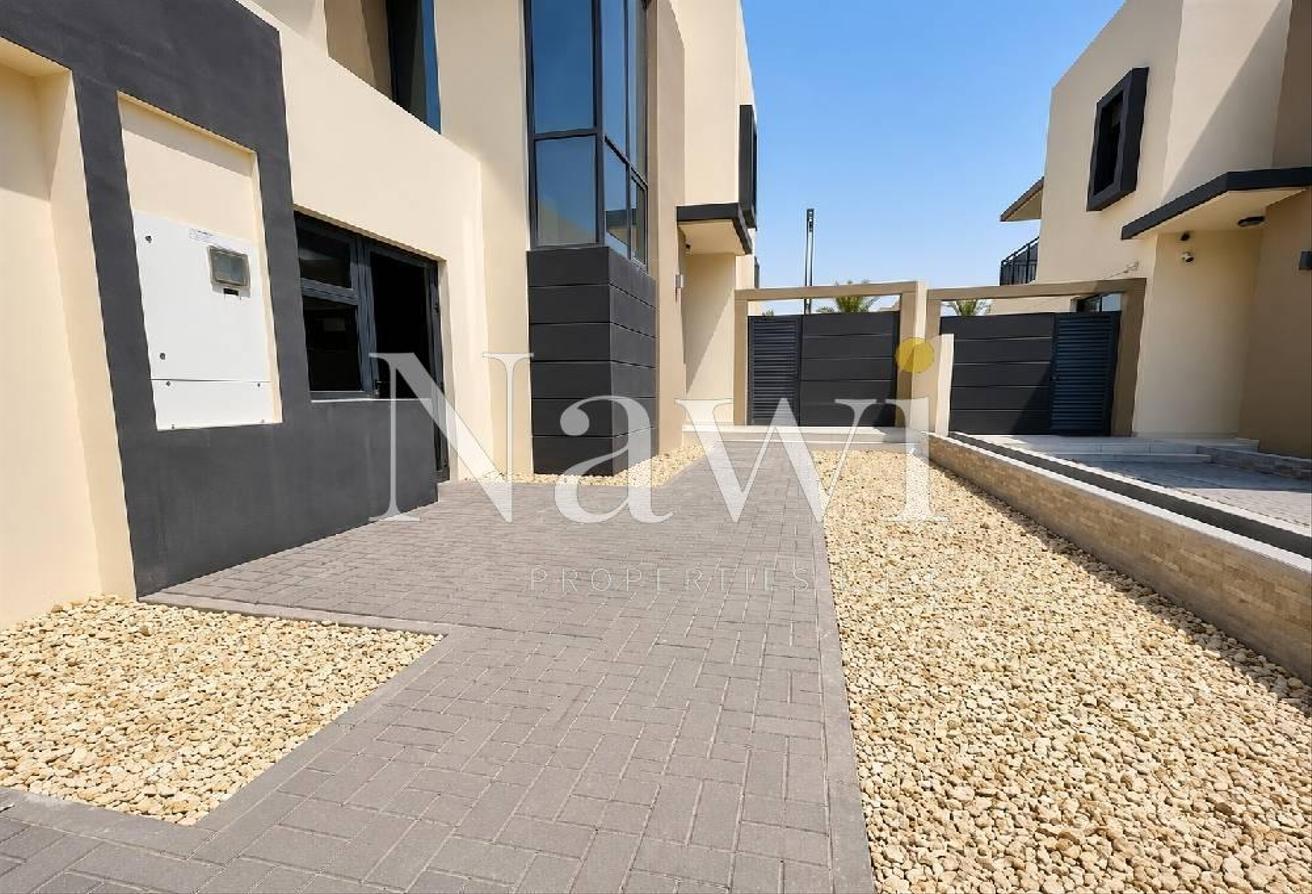 4+Maid Bedroom | Townhouse For Rent | Maple 2 photo 10
