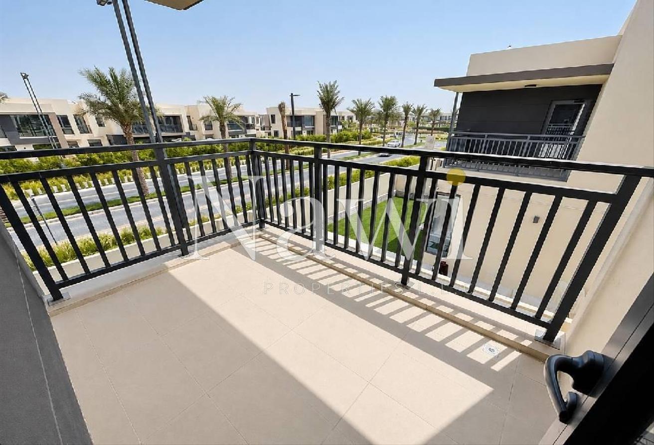 4+Maid Bedroom | Townhouse For Rent | Maple 2 photo 9
