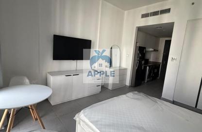 Apartment - Studio - 1 Bathroom for rent in The Link - East Village - Aljada - Sharjah