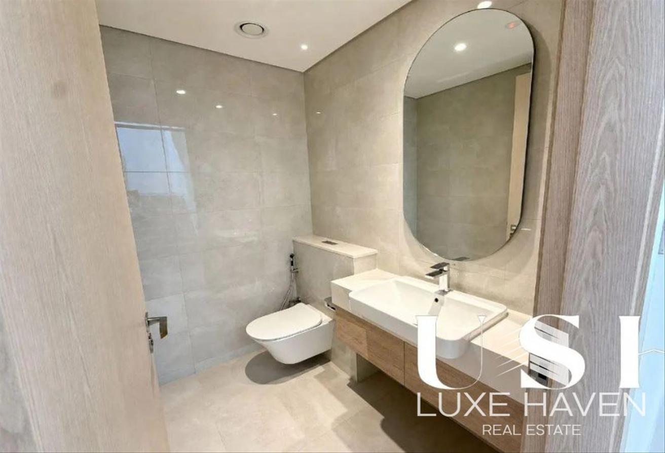 Exclusive Luxurious Villa | Large Layout photo 17