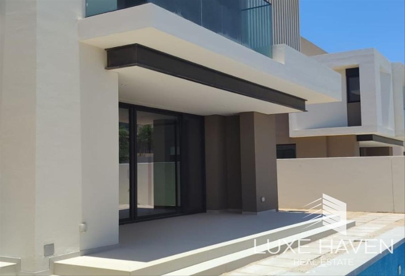 Exclusive Luxurious Villa | Large Layout photo 7