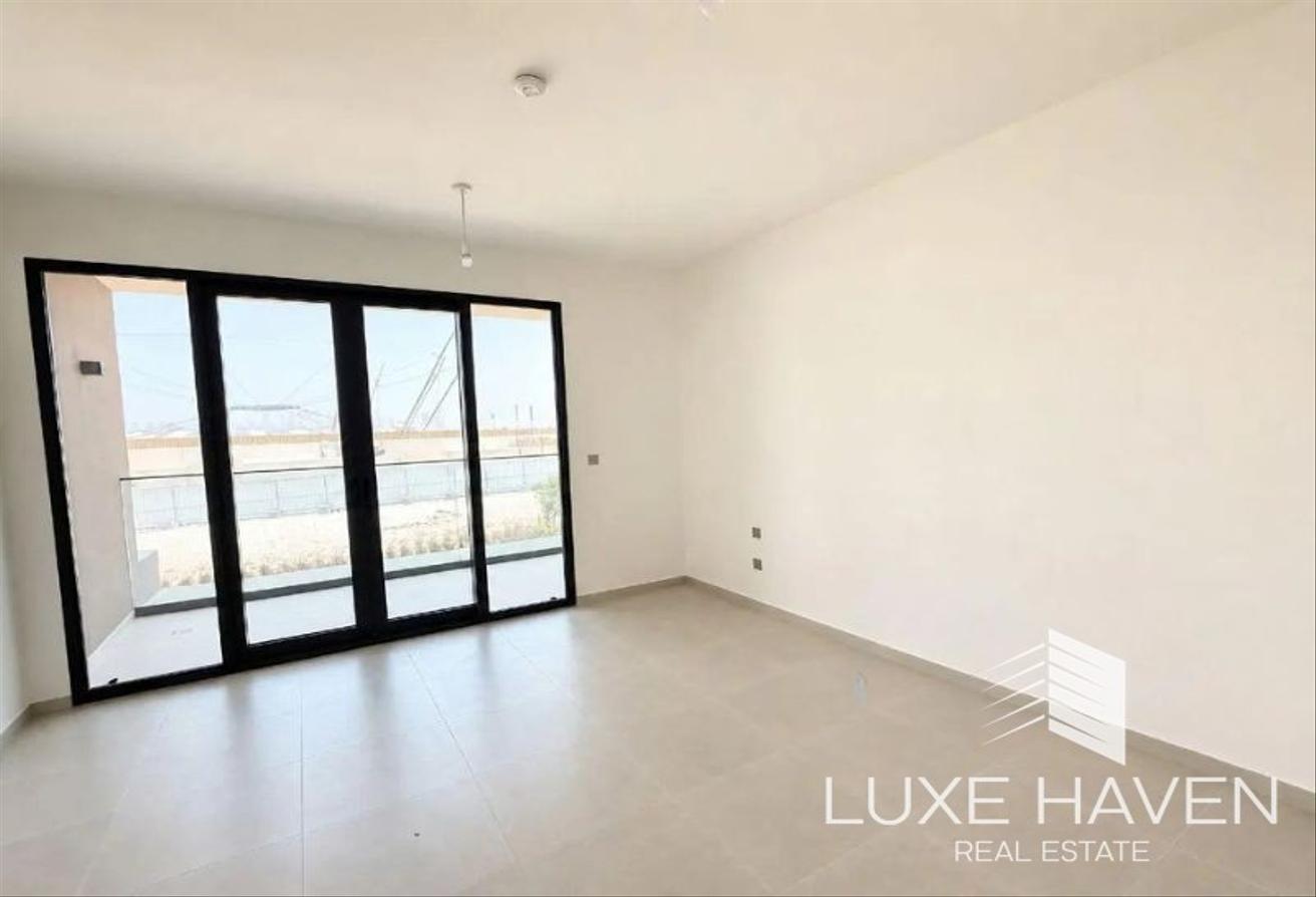 Exclusive Luxurious Villa | Large Layout photo 11