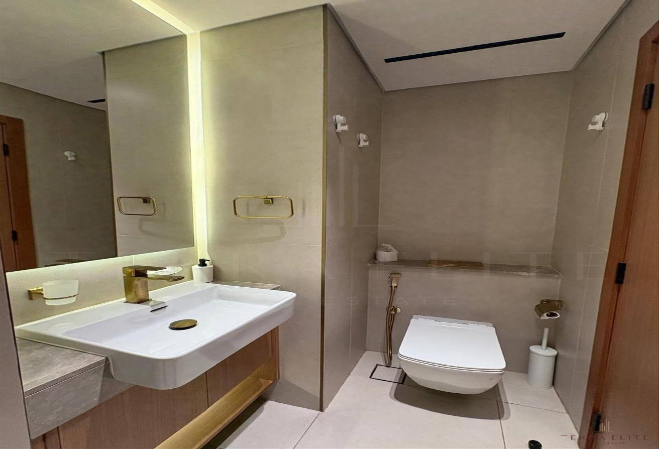 Spacious Studio for Rent | Prime JVC Location photo 12